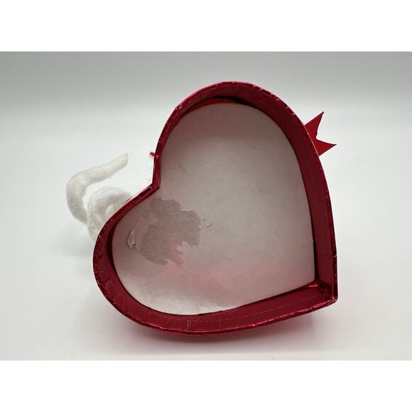 Annalee Doll 2007 Sweet on You Valentine’s Day Mouse with Chocolate & Roses 5” - Picture 9 of 9